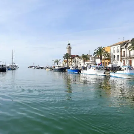 2 Bedroom Gorgeous In Aigues-Mortes