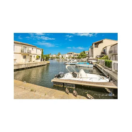 2 Bedroom Gorgeous In Aigues-Mortes