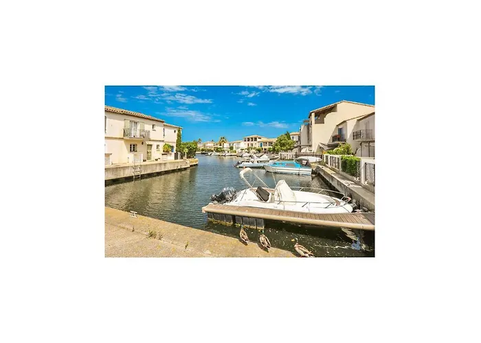 2 Bedroom Amazing In Aigues-Mortes