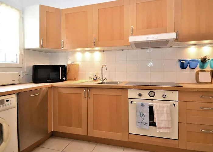 2 Bedroom Amazing In Casa de Férias *